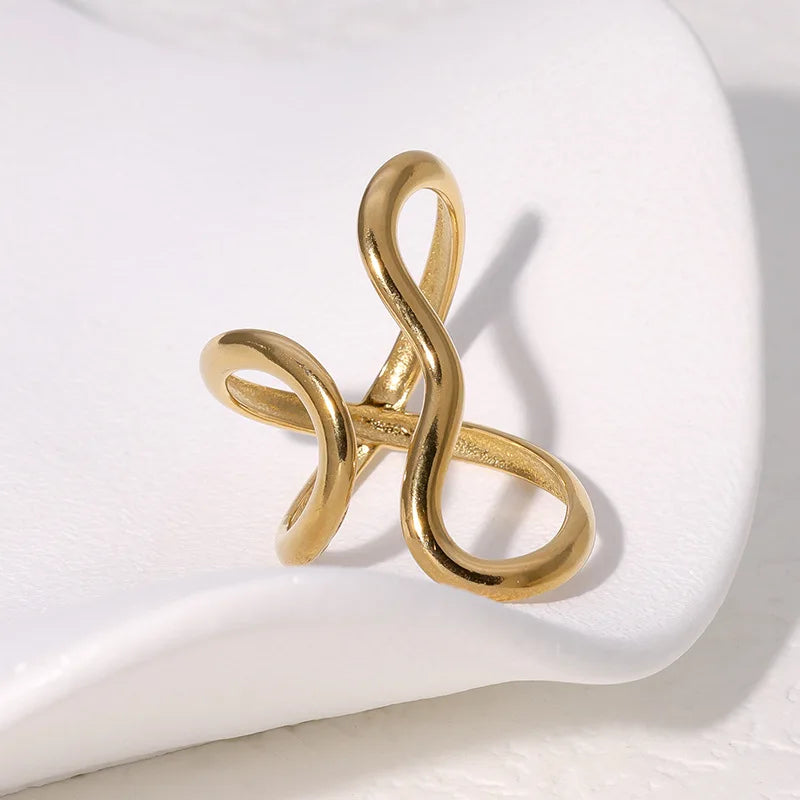 Envenity ring