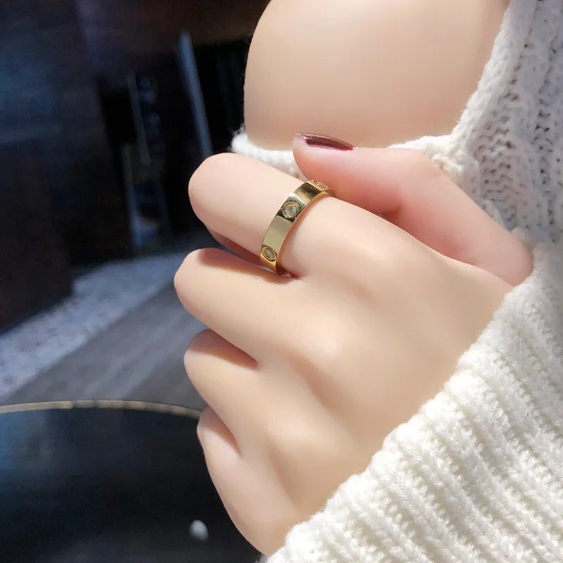 Mays ring