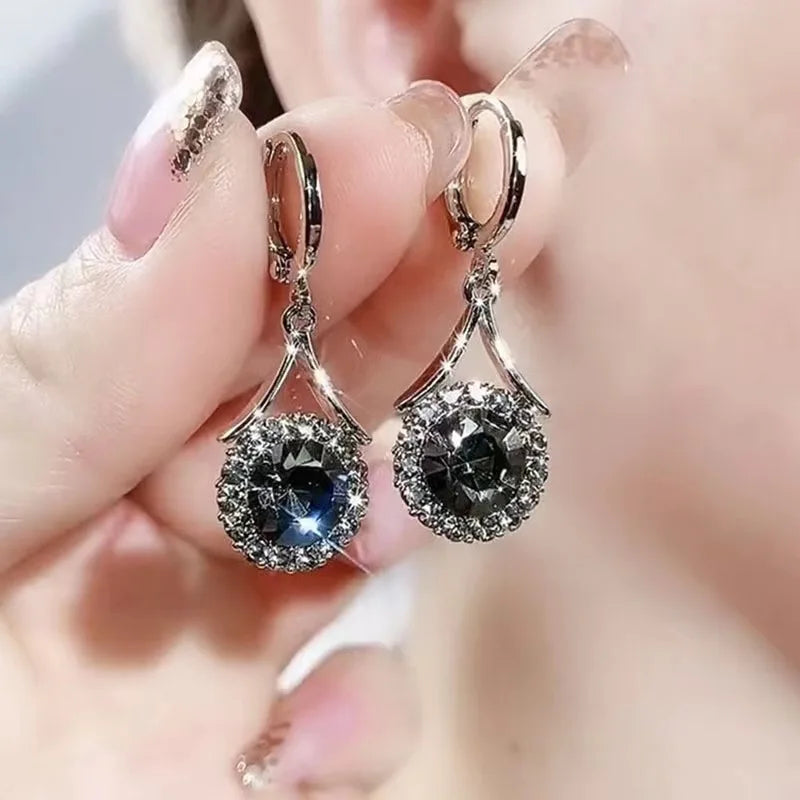 New Unique Design Sense Chinese Red Beaded Earrings 2024 New Trendy and Elegant Personalized Fashionable Slim Earrings