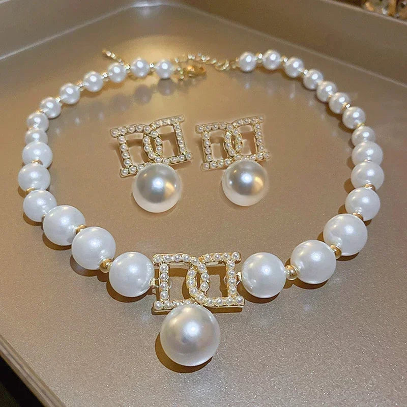 Pearl  Choker