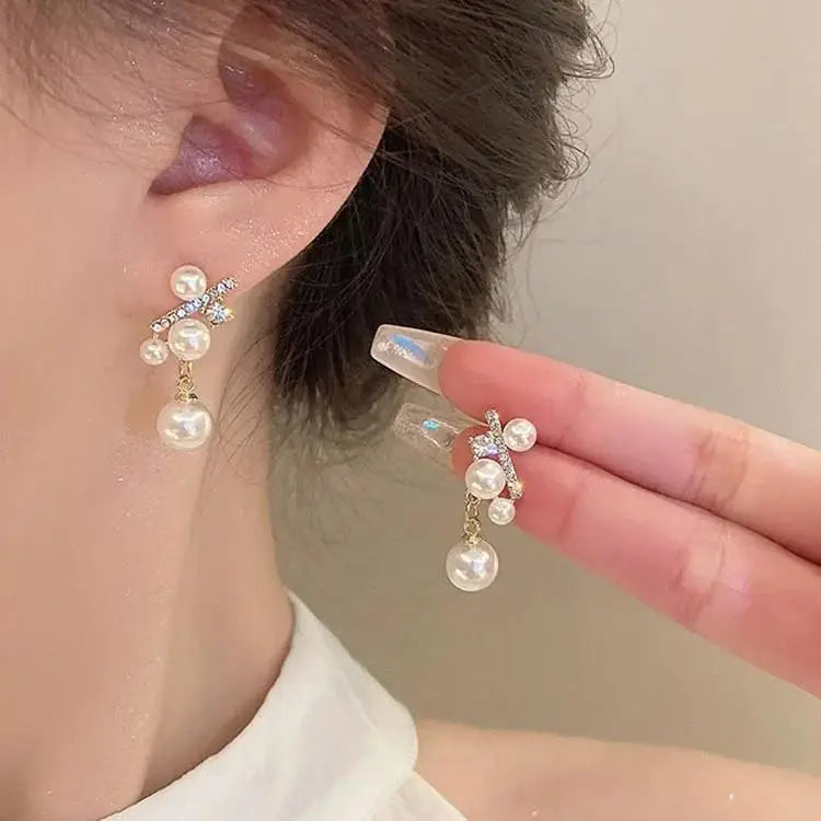 Mays earing