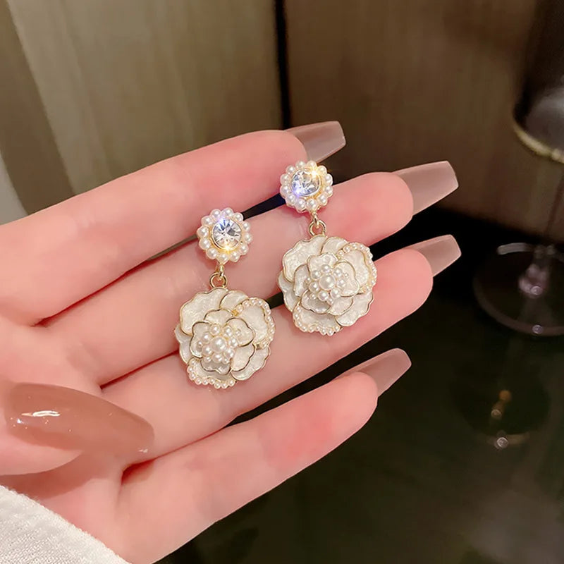 Mays earing