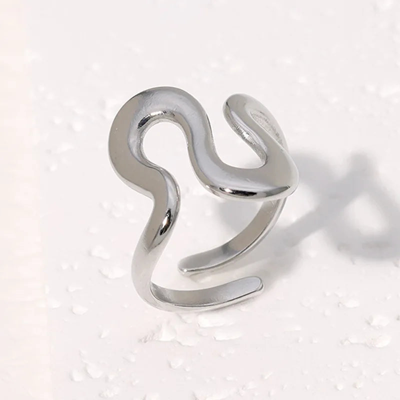 Envenity ring