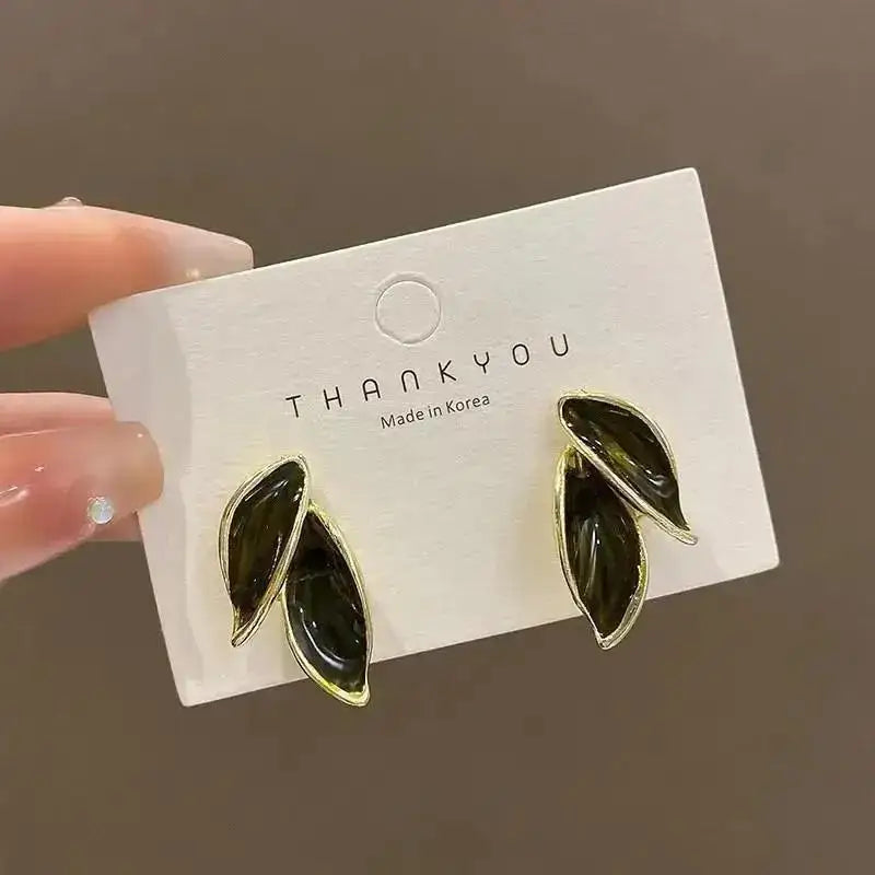 Mays earing