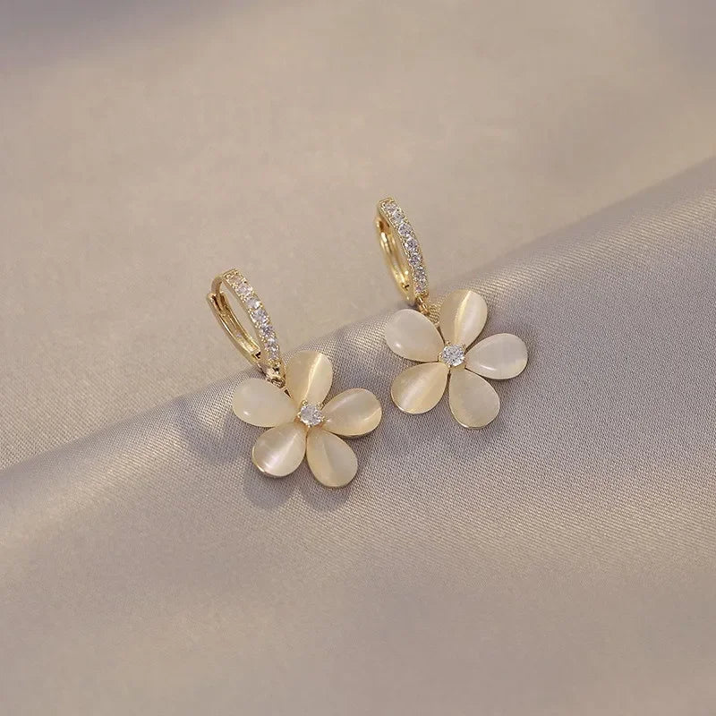 Mays earing