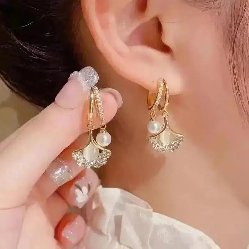 Mays earing