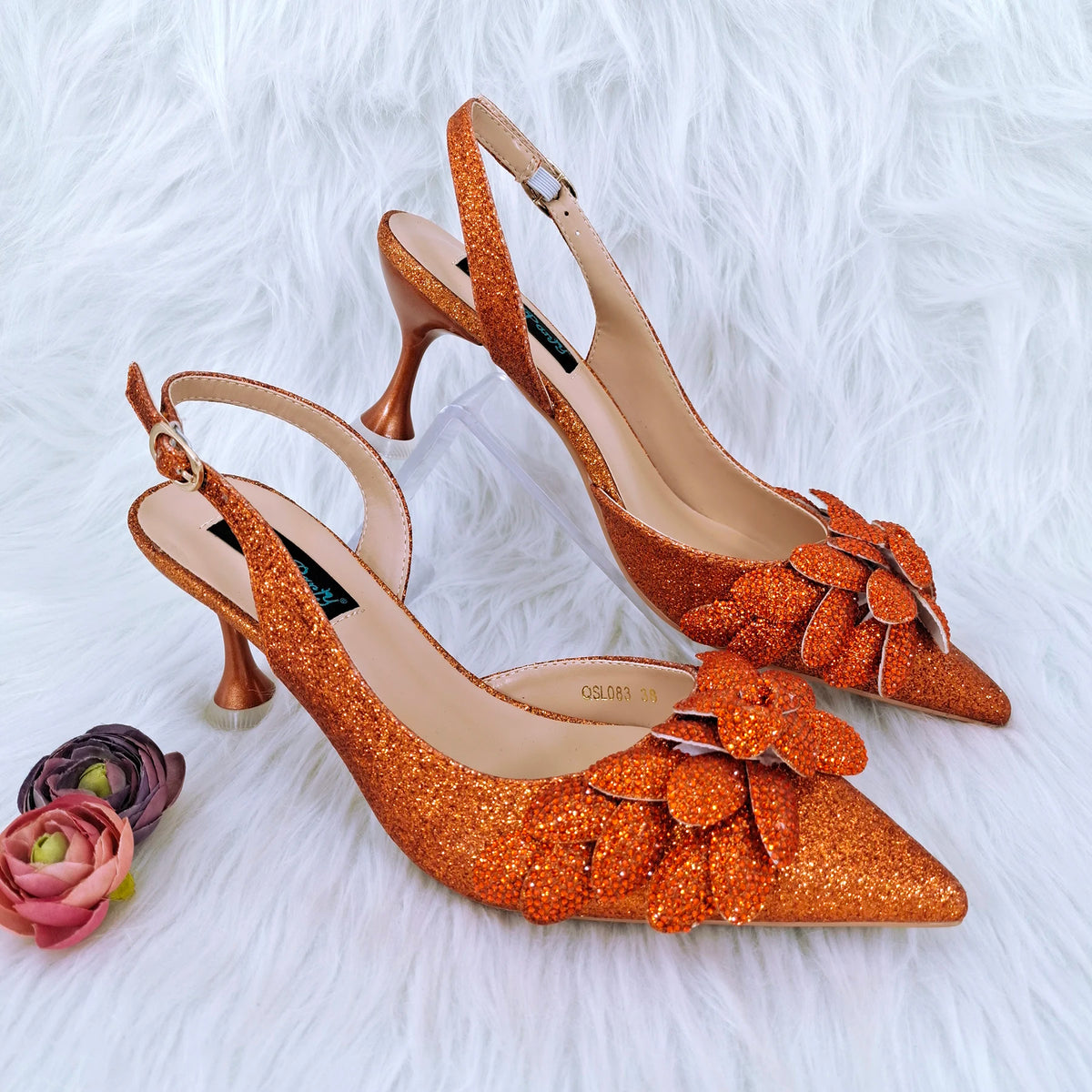 New Nigerian Best Selling Handmade Garland Gag and Shoes Fashionable Elegant Pointed Toe Women's Pumps Crystal Handle Clutch