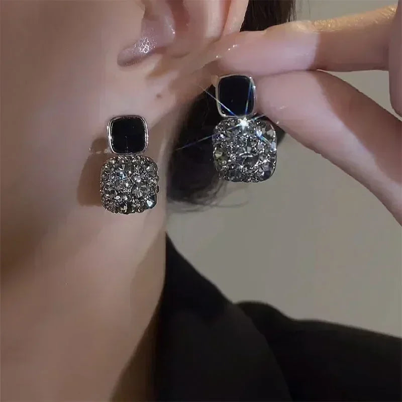 Mays earing