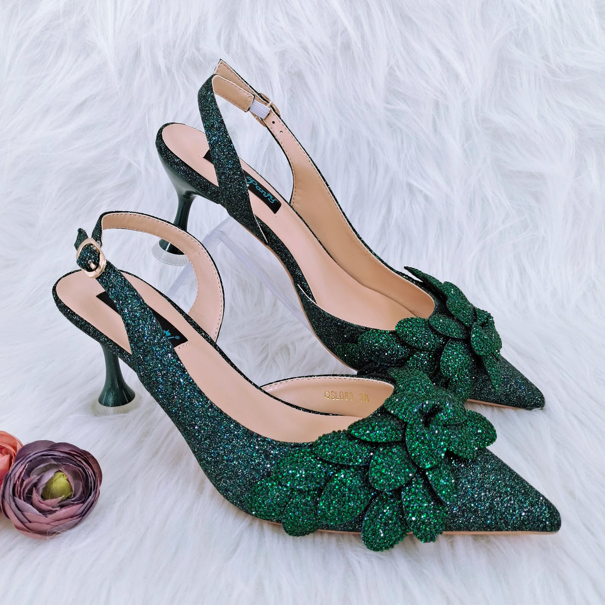 New Nigerian Best Selling Handmade Garland Gag and Shoes Fashionable Elegant Pointed Toe Women's Pumps Crystal Handle Clutch