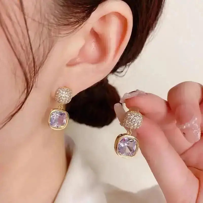 Mays earing