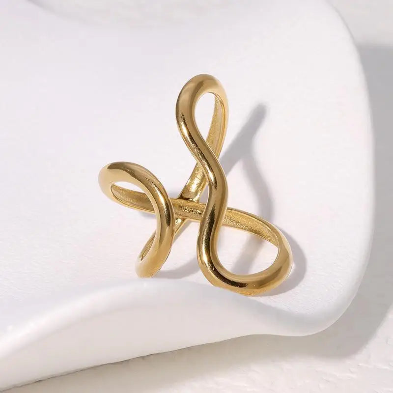 Envenity ring