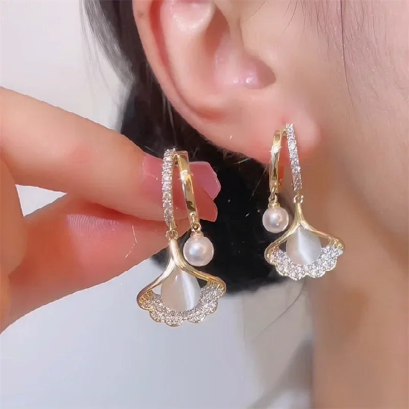 Mays earing
