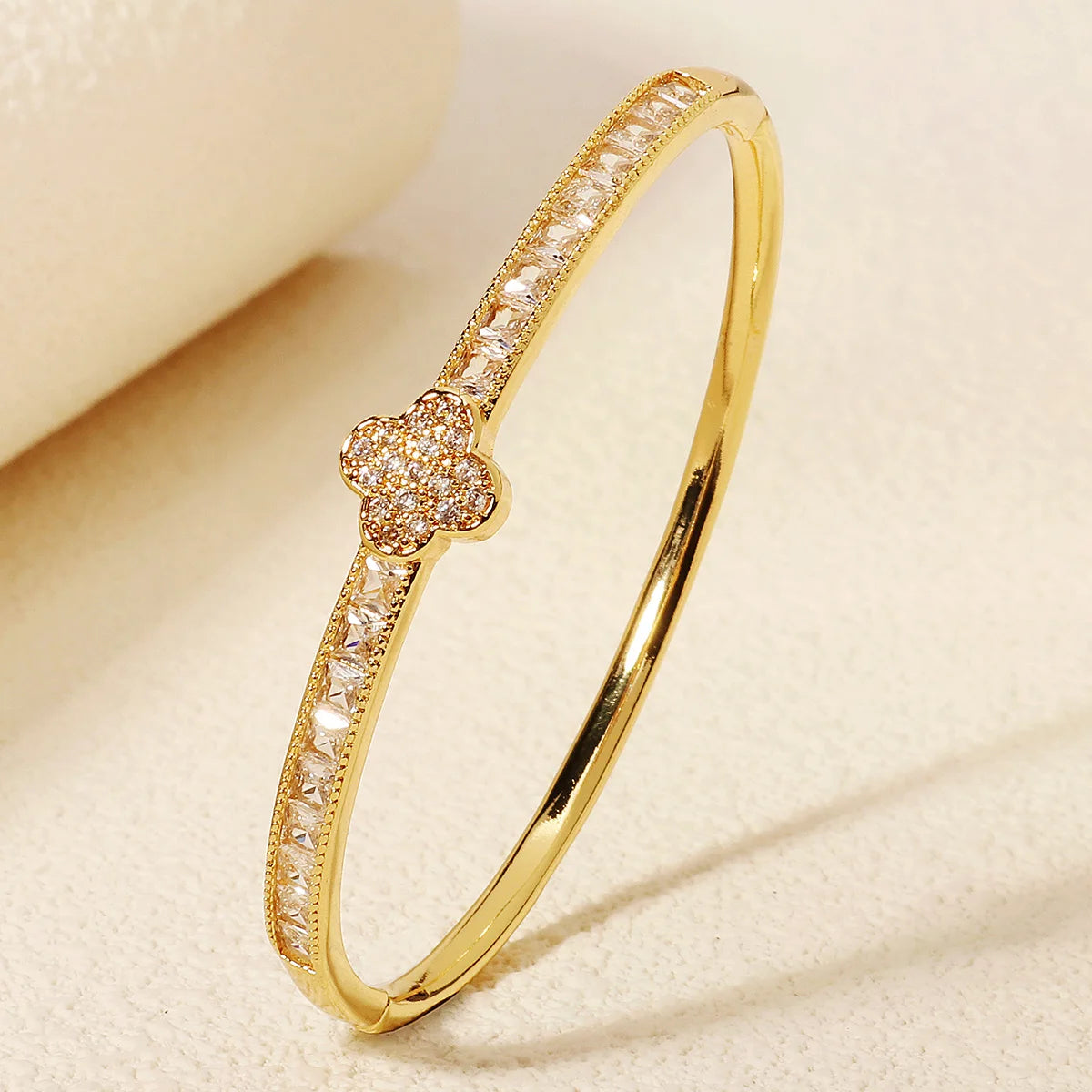 Mays accessories