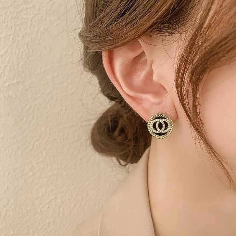 Mays earing