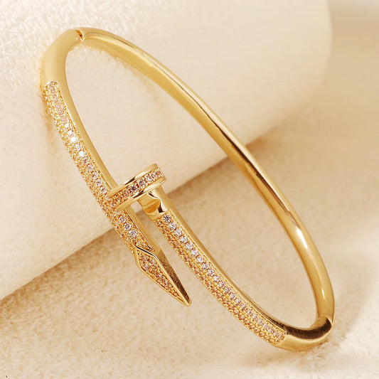 Mays accessories