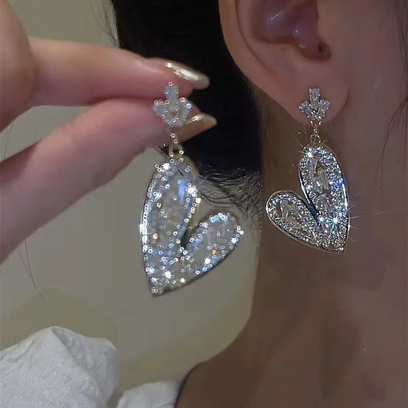 New Fashion Trend Unique Design Elegant Delicate Light Luxury Zircon Shell Scalloped Earrings Women Jewelry Party Premium Gift