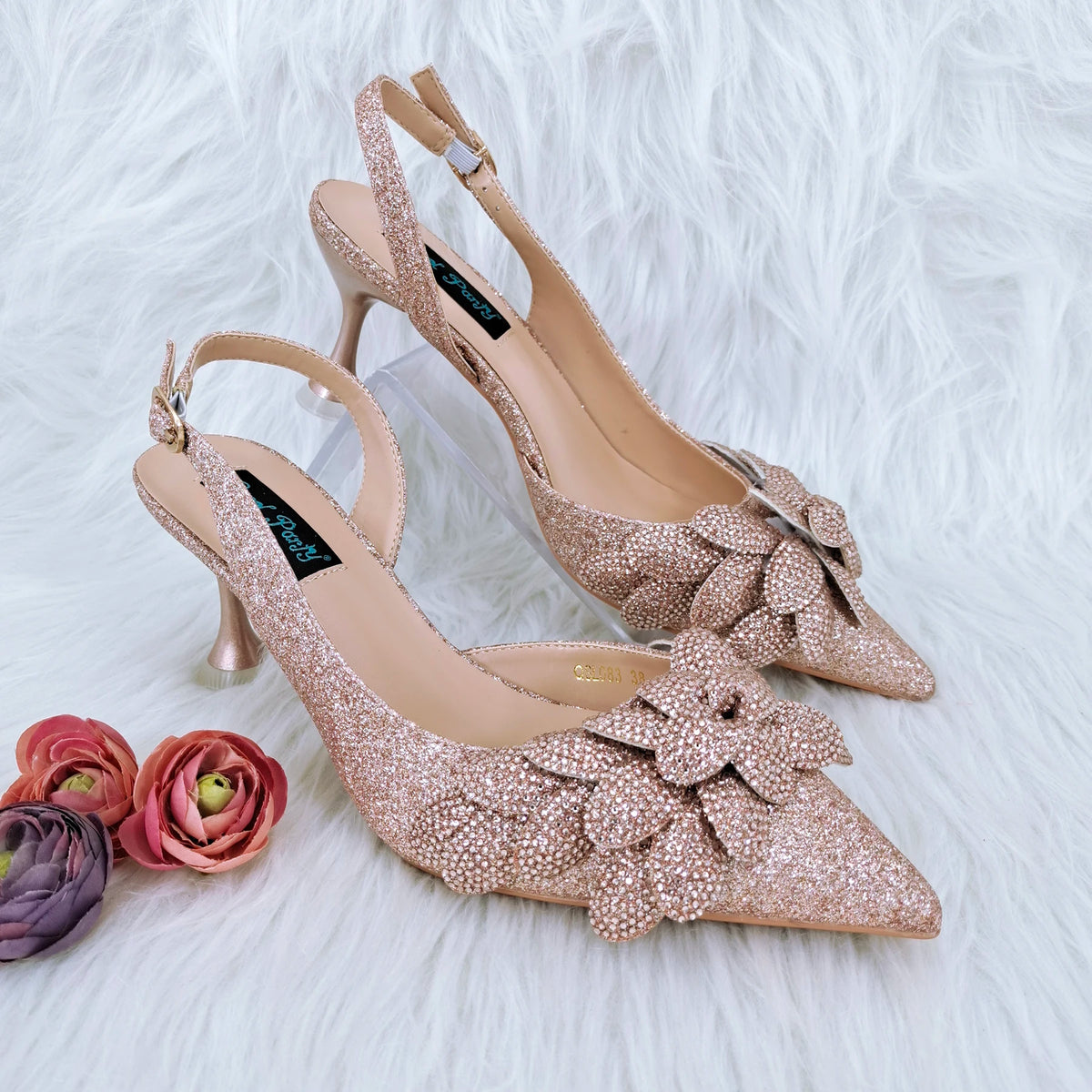 New Nigerian Best Selling Handmade Garland Gag and Shoes Fashionable Elegant Pointed Toe Women's Pumps Crystal Handle Clutch