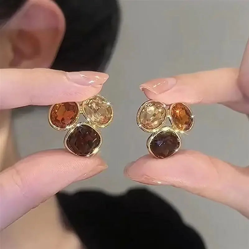 Mays earing