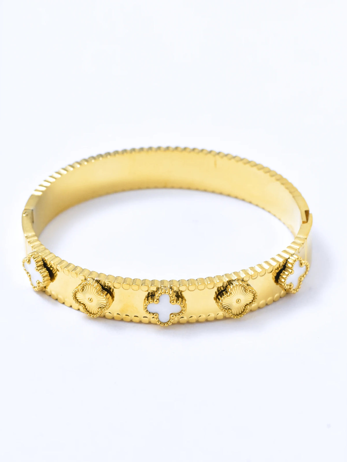 Leaf Clover bracelet