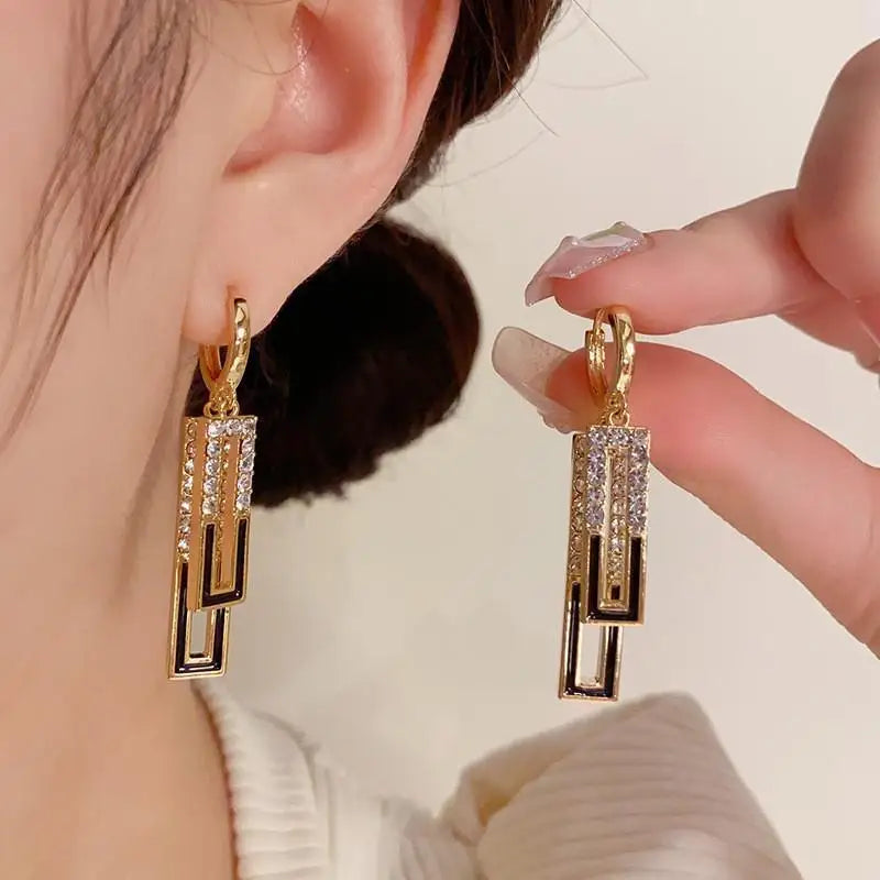 Mays earing
