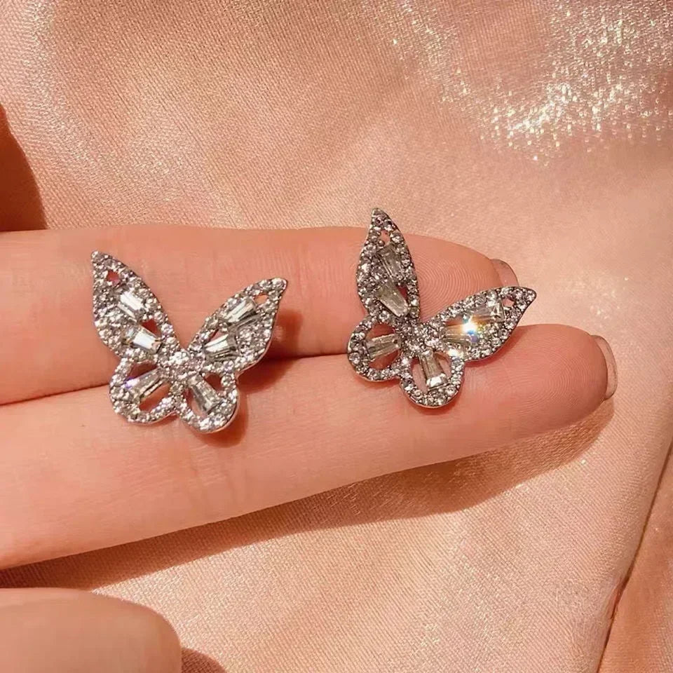 Mays earing