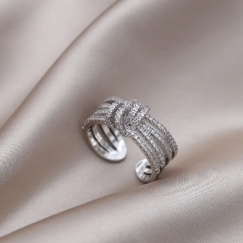 Mays ring
