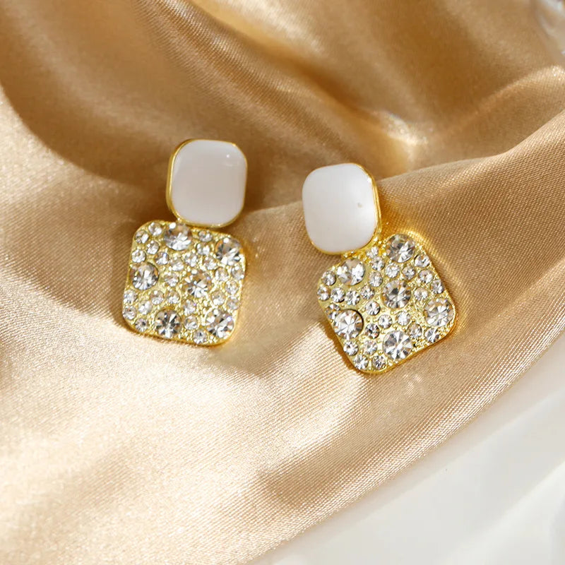 Mays ring
