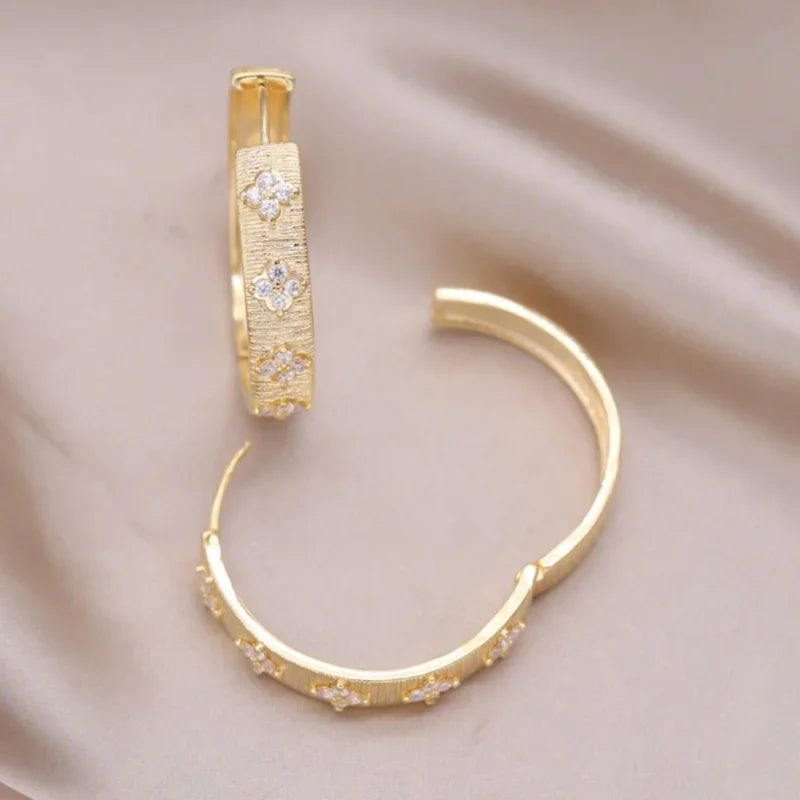 Mays earing