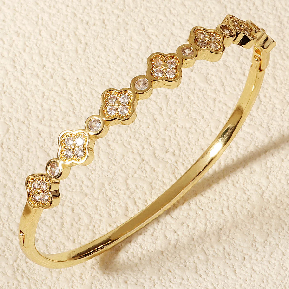 Mays accessories