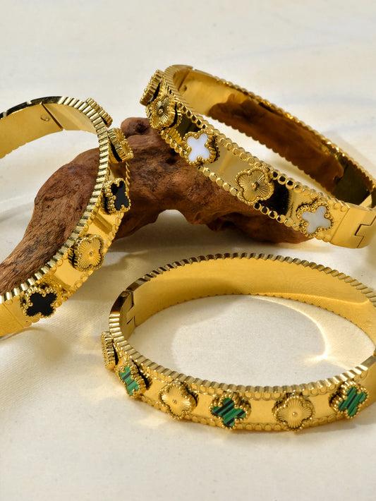 Leaf Clover bracelet