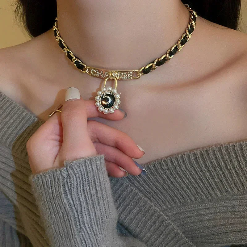 Pearl  Choker